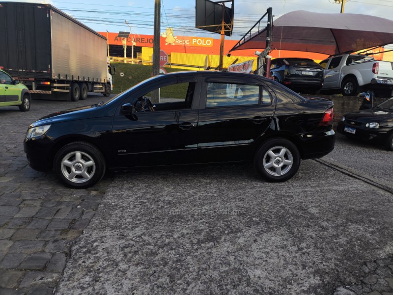 VOYAGE 1.0 MI 8V FLEX 4P MANUAL - 2009 - FARROUPILHA