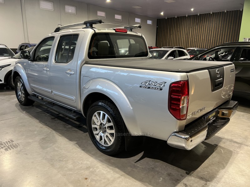 FRONTIER 2.5 SL 4X4 CD TURBO ELETRONIC DIESEL 4P AUTOMÁTICO - 2014 - CAXIAS DO SUL
