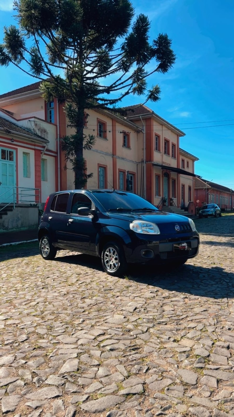 UNO 1.0 EVO VIVACE 8V FLEX 4P MANUAL - 2014 - SãO SEBASTIãO DO CAí