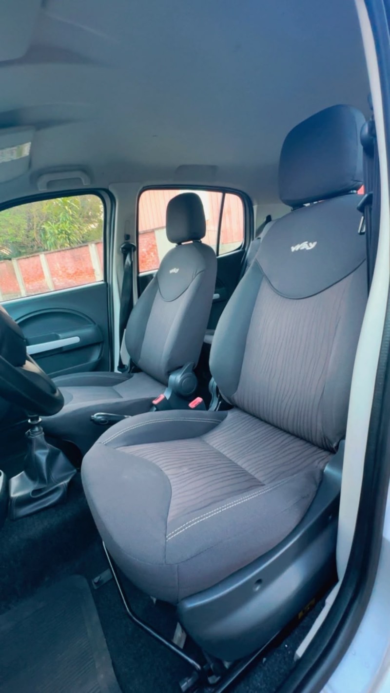 UNO 1.0 EVO VIVACE 8V FLEX 4P MANUAL - 2014 - SãO SEBASTIãO DO CAí