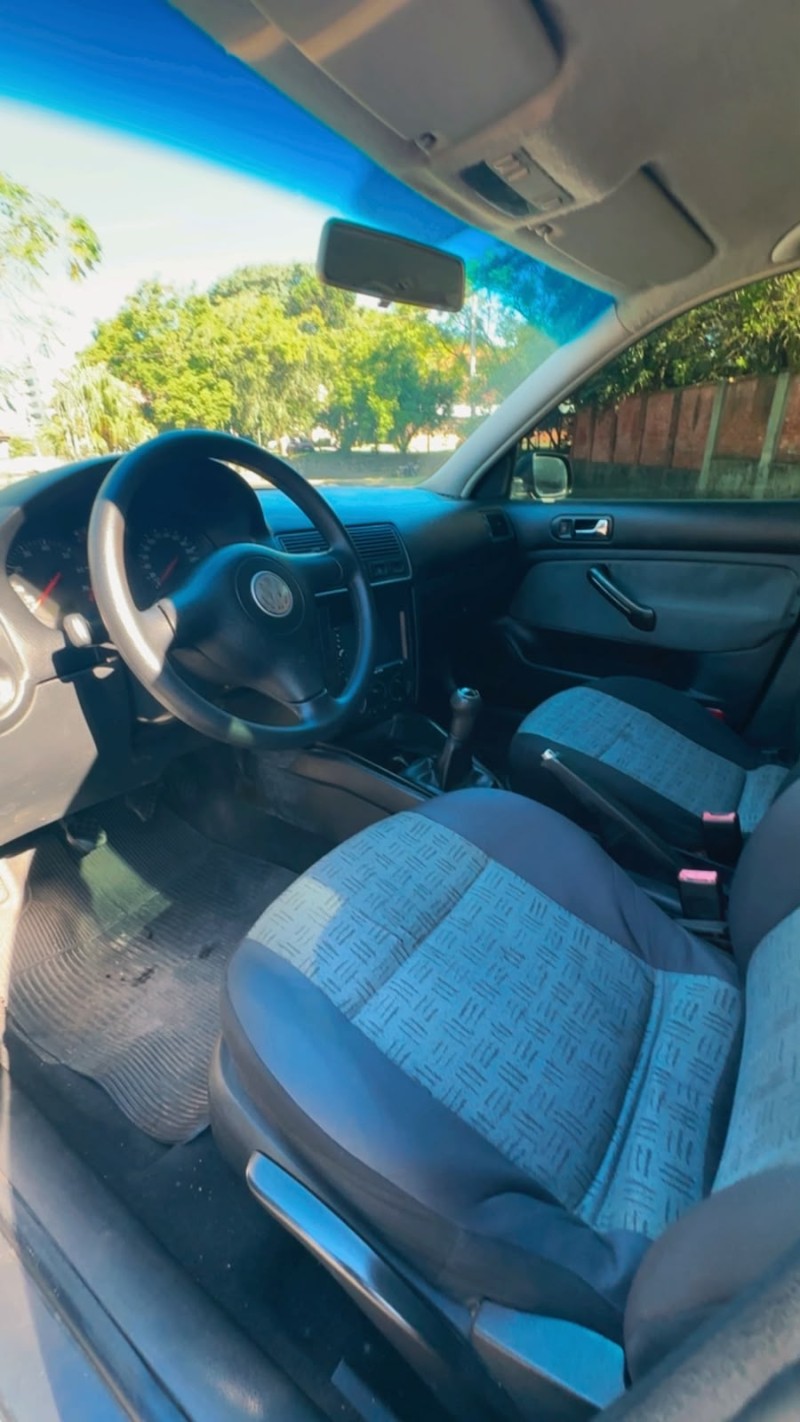 GOLF 1.6 MI GENERATION 8V GASOLINA 4P MANUAL - 2003 - SãO SEBASTIãO DO CAí