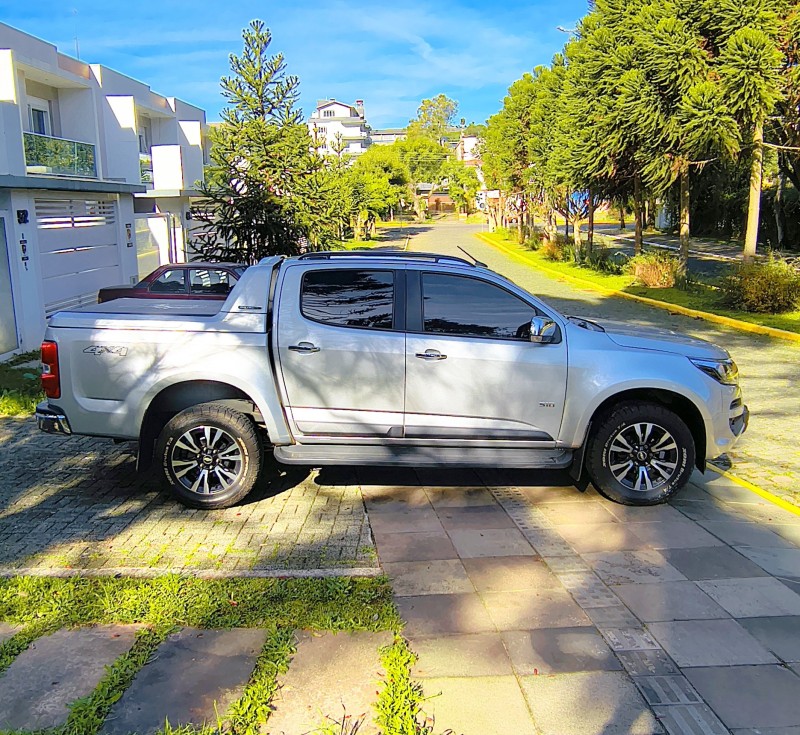 S10 2.5 LTZ 4X4 CD 16V FLEX 4P MANUAL - 2017 - FARROUPILHA