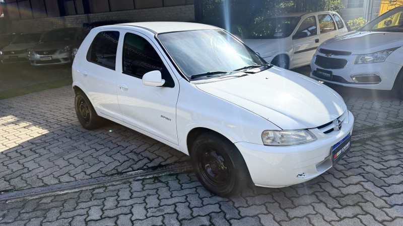 CELTA 1.0 MPFI SPIRIT 8V FLEX 4P MANUAL - 2006 - NOVA PETRóPOLIS