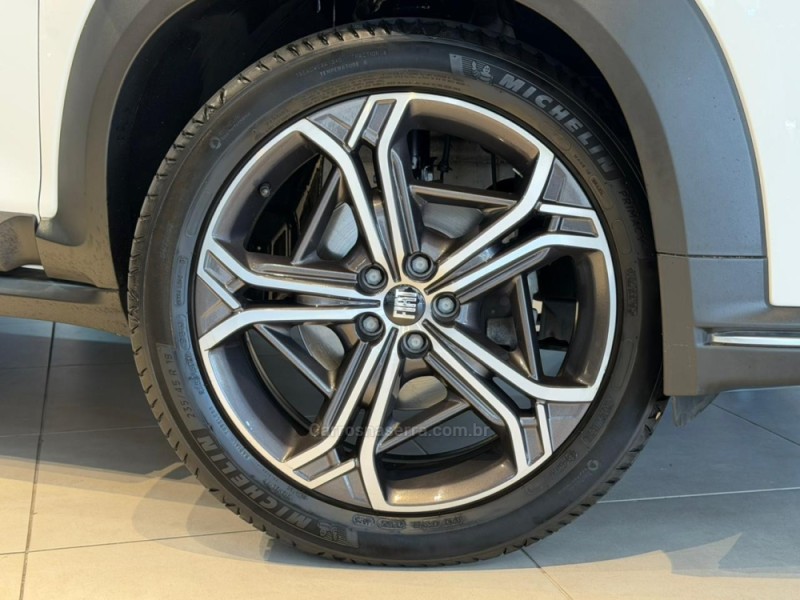 FASTBACK 1.0 IMPETUS 200 TURBO FLEX 4P AUTOMÁTICO - 2023 - CAXIAS DO SUL