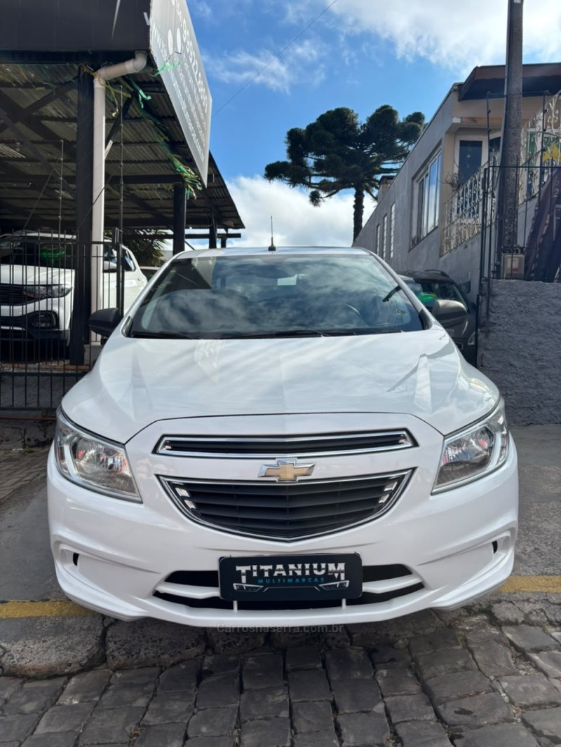 ONIX 1.0 LT 12V FLEX 4P MANUAL - 2015 - SãO FRANCISCO DE PAULA