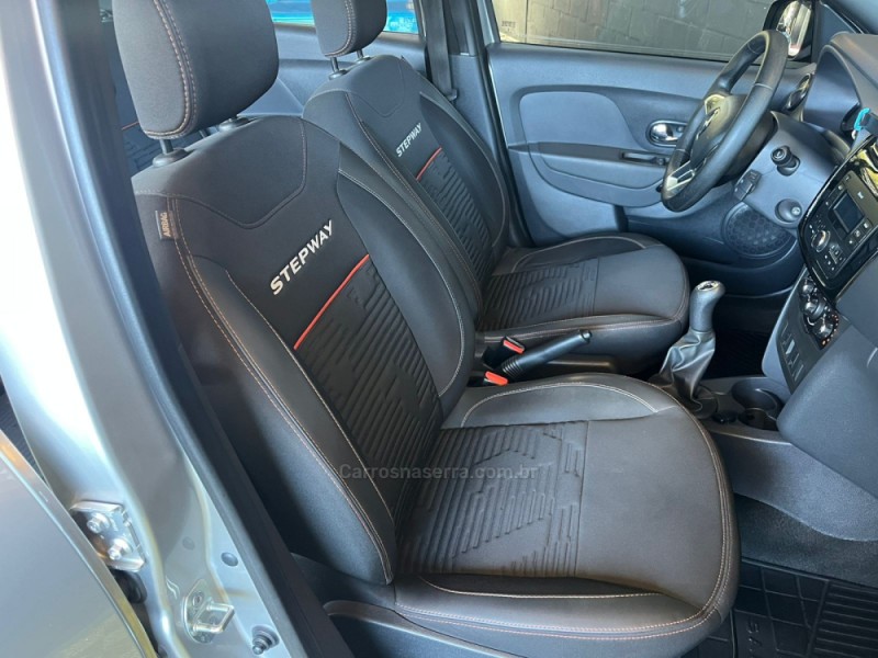 SANDERO 1.6 STEPWAY ZEN 16V FLEX 4P MANUAL - 2021 - CAXIAS DO SUL