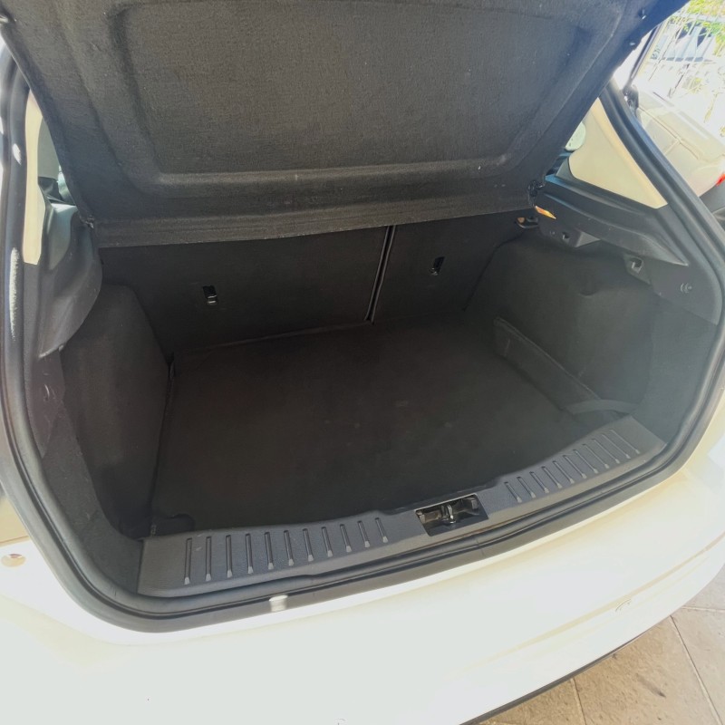 FOCUS 2.0 TITANIUM PLUS 16V FLEX 4P AUTOMÁTICO - 2015 - NOVA PETRóPOLIS