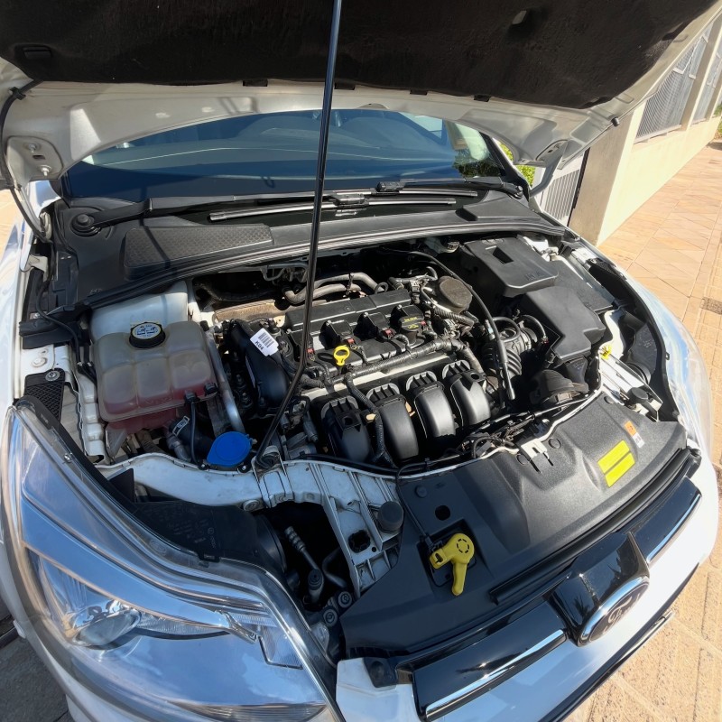 FOCUS 2.0 TITANIUM PLUS 16V FLEX 4P AUTOMÁTICO - 2015 - NOVA PETRóPOLIS