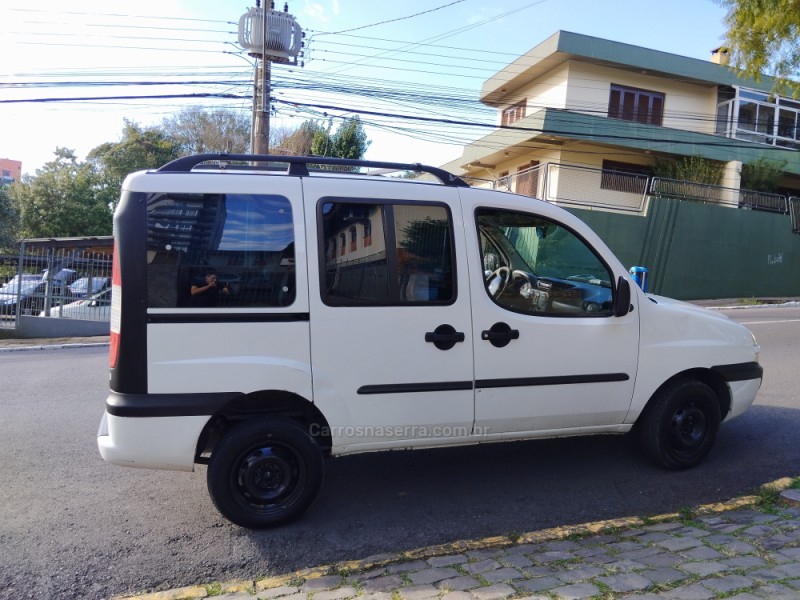 DOBLÓ 1.8 MPI ELX 8V FLEX 4P MANUAL - 2009 - FARROUPILHA