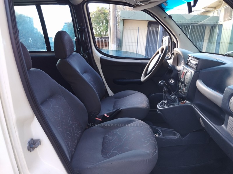 DOBLÓ 1.8 MPI ELX 8V FLEX 4P MANUAL - 2009 - FARROUPILHA