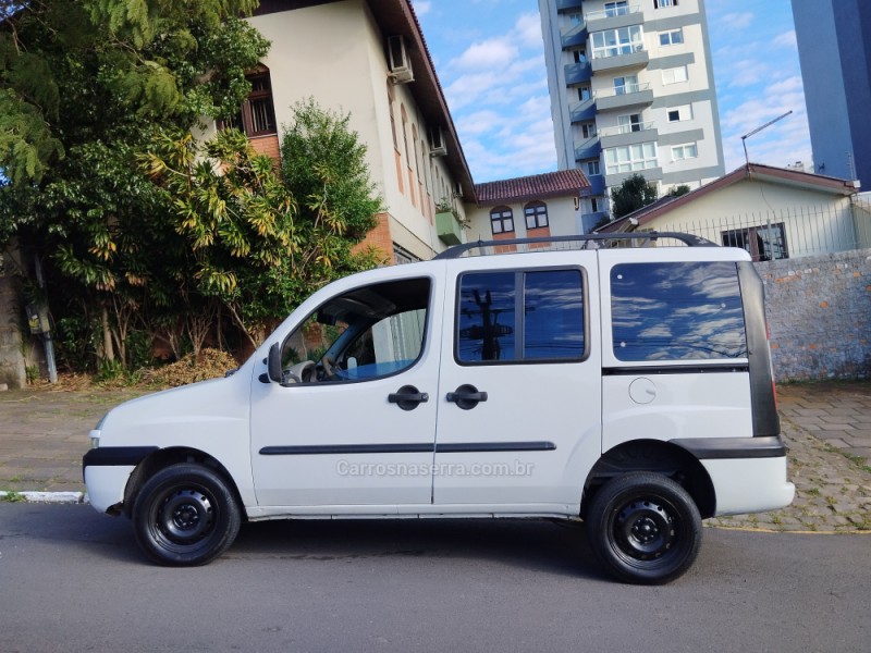 DOBLÓ 1.8 MPI ELX 8V FLEX 4P MANUAL - 2009 - FARROUPILHA