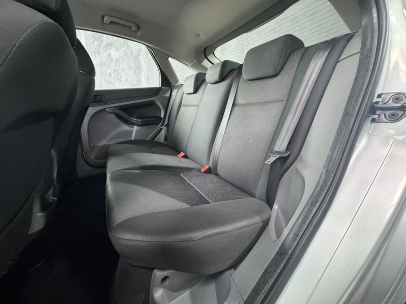 FOCUS 1.6 GLX 16V FLEX 4P MANUAL - 2013 - CAXIAS DO SUL
