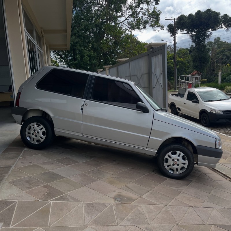 UNO 1.0 MPI MILLE FIRE ECONOMY 8V FLEX 2P MANUAL - 2012 - NOVA PETRóPOLIS