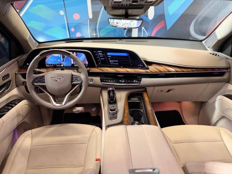 ESCALADE 6.0 ESV AWD V8 GASOLINA 4P AUTOMÁTICO - 2023 - NOVO HAMBURGO