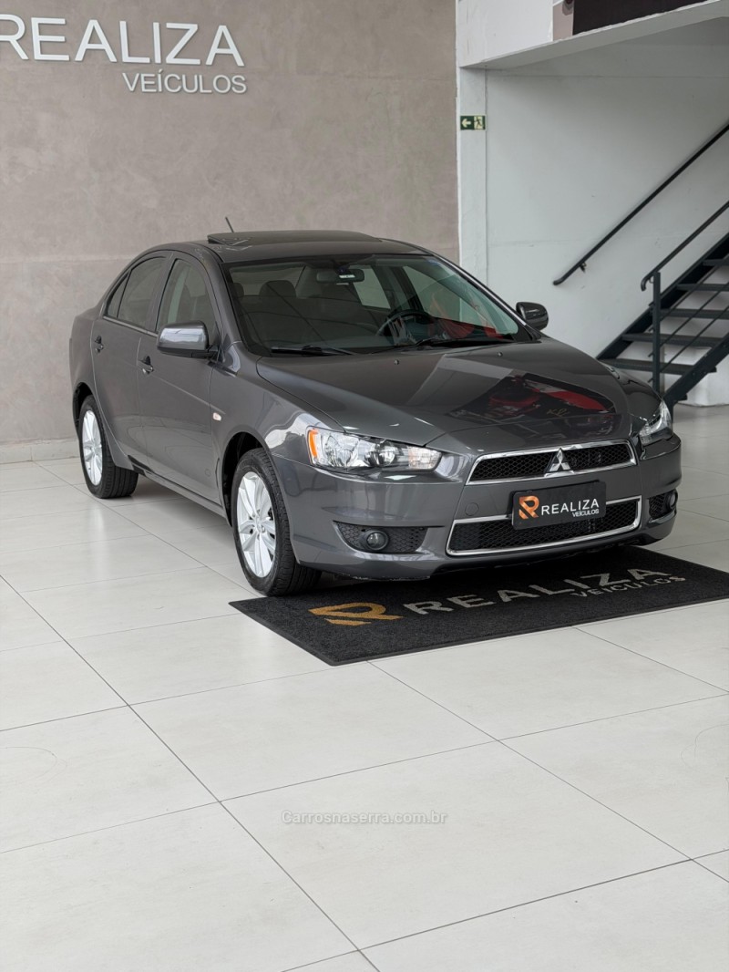LANCER 2.0 HLE 16V GASOLINA 4P AUTOMÁTICO - 2016 - SANTA CRUZ DO SUL