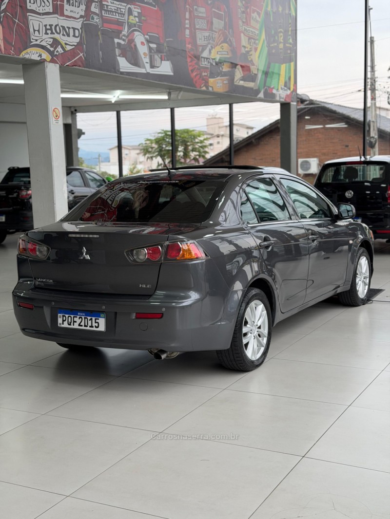 LANCER 2.0 HLE 16V GASOLINA 4P AUTOMÁTICO - 2016 - SANTA CRUZ DO SUL