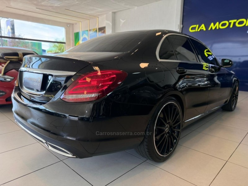 C 180 1.6 CGI AVANTGARDE 16V TURBO GASOLINA 4P AUTOMÁTICO - 2016 - SãO LEOPOLDO
