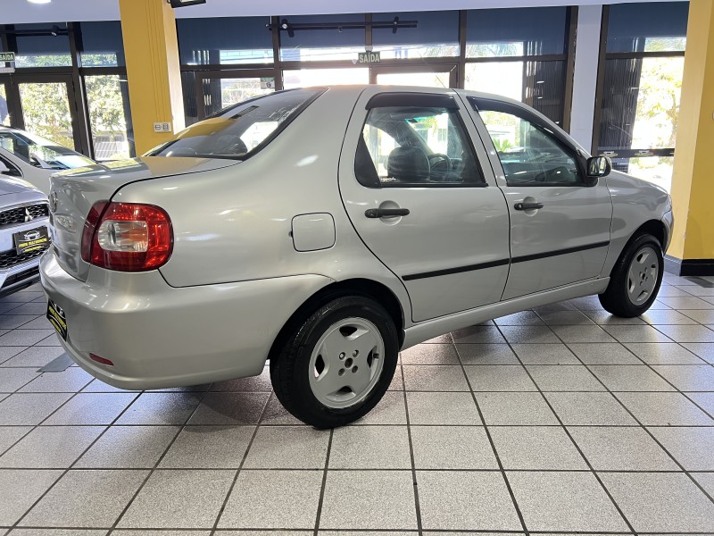 SIENA 1.0 MPI ELX 8V FLEX 4P MANUAL - 2010 - CAXIAS DO SUL