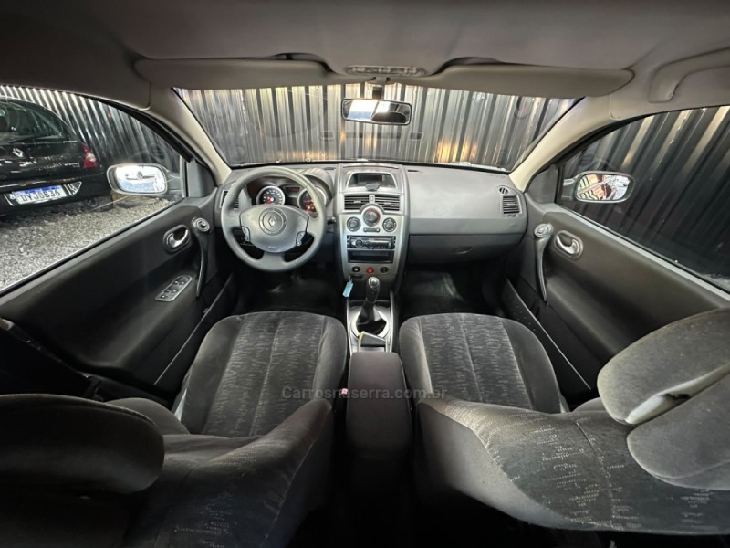 MÉGANE 1.6 DYNAMIQUE 16V FLEX 4P MANUAL - 2007 - CAXIAS DO SUL