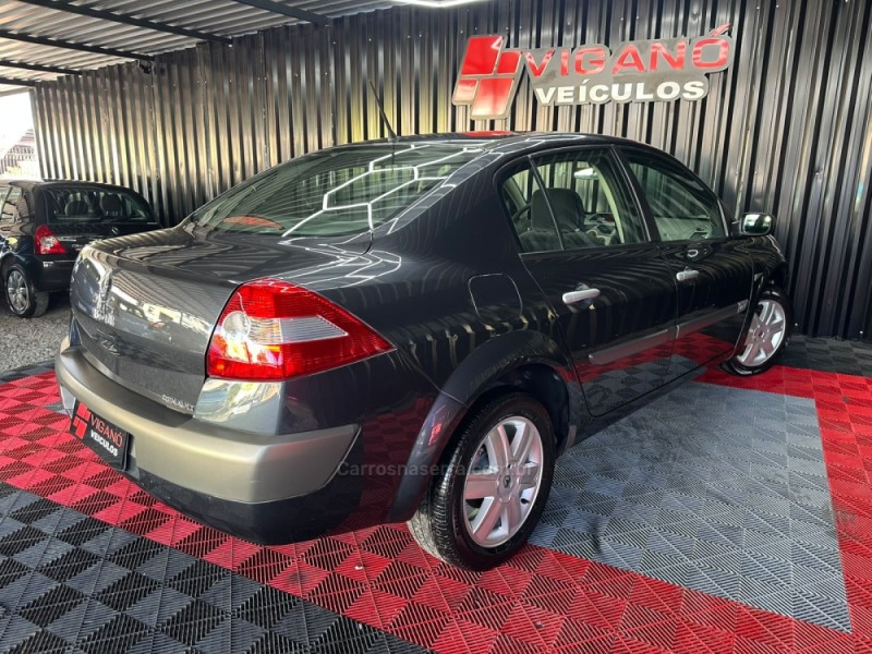 MÉGANE 1.6 DYNAMIQUE 16V FLEX 4P MANUAL - 2007 - CAXIAS DO SUL