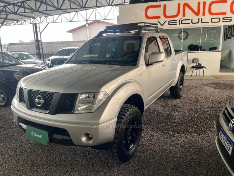 FRONTIER 2.5 SE STRIKE 4X4 CD TURBO ELETRONIC DIESEL 4P MANUAL - 2011 - CAXIAS DO SUL