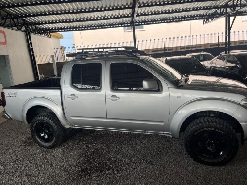 FRONTIER 2.5 SE STRIKE 4X4 CD TURBO ELETRONIC DIESEL 4P MANUAL - 2011 - CAXIAS DO SUL