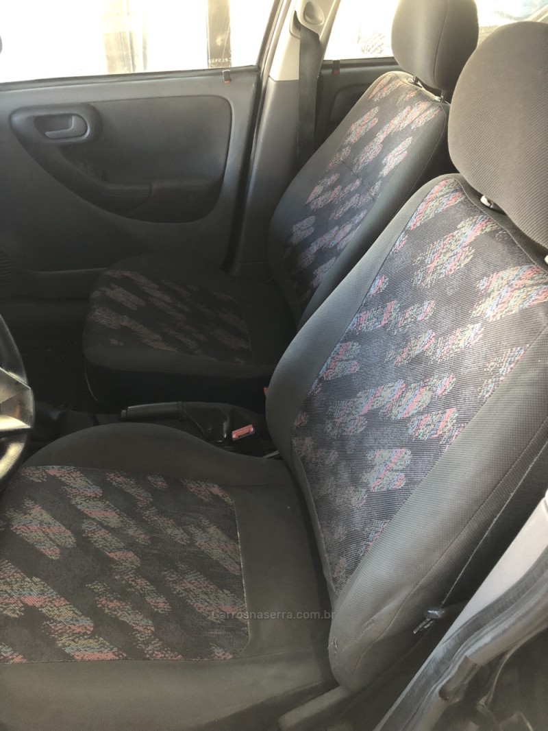 CORSA 1.0 MPFI JOY 8V FLEX 4P MANUAL - 2004 - FARROUPILHA
