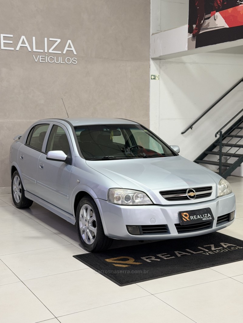 ASTRA 2.0 MPFI ADVANTAGE 8V FLEX 4P MANUAL - 2011 - SANTA CRUZ DO SUL