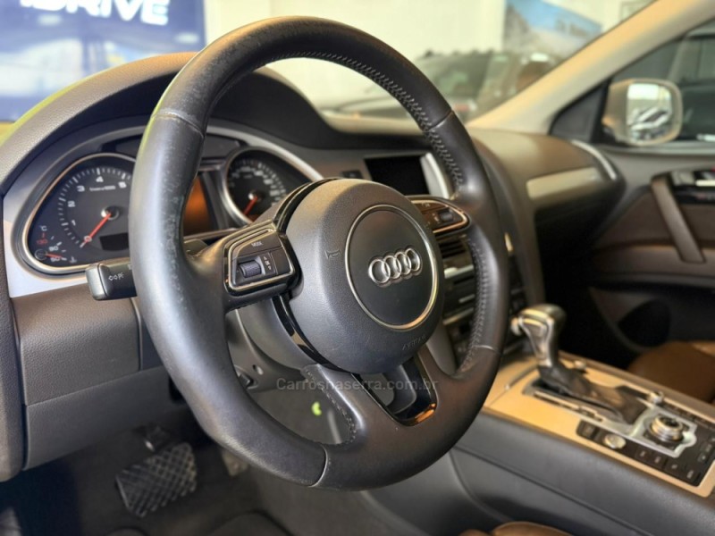 Q7 3.0 TFSI QUATTRO V6 24V GASOLINA 4P TIPTRONIC - 2012 - SãO LEOPOLDO