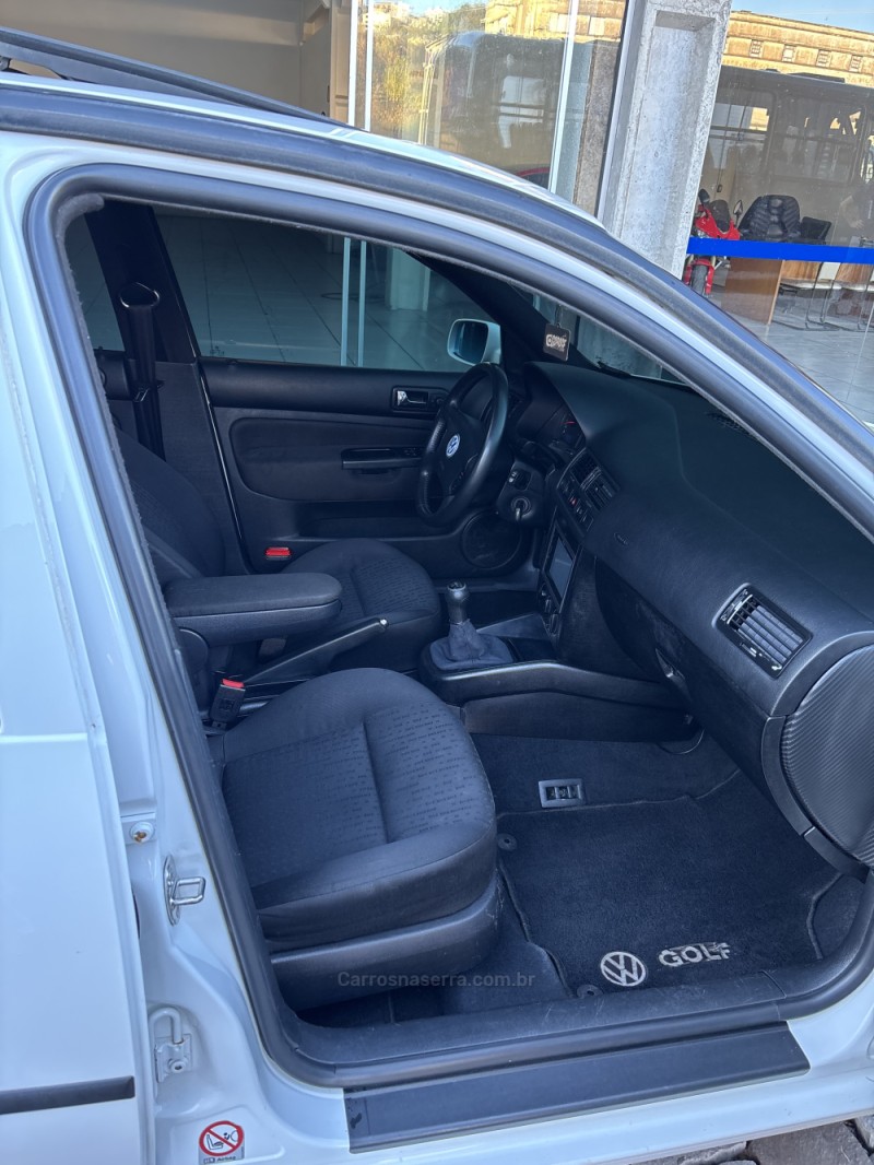 GOLF 1.6 SR GASOLINA 4P MANUAL - 2001 - SãO MARCOS