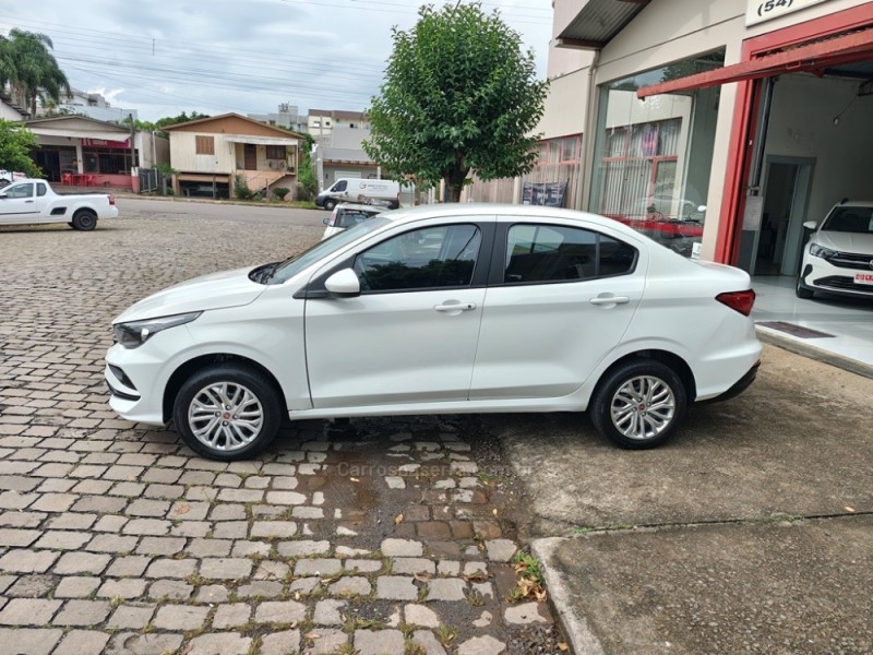 cronos 1.3 drive flex 4p automatico 2024 guapore