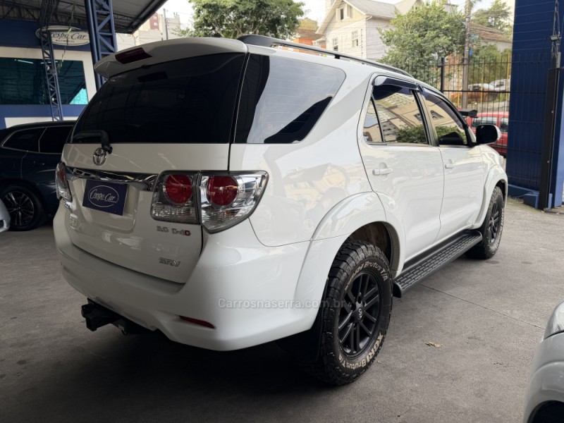 HILUX SW4 3.0 SRV 4X4 16V TURBO INTERCOOLER DIESEL 4P AUTOMÁTICO - 2013 - CAXIAS DO SUL