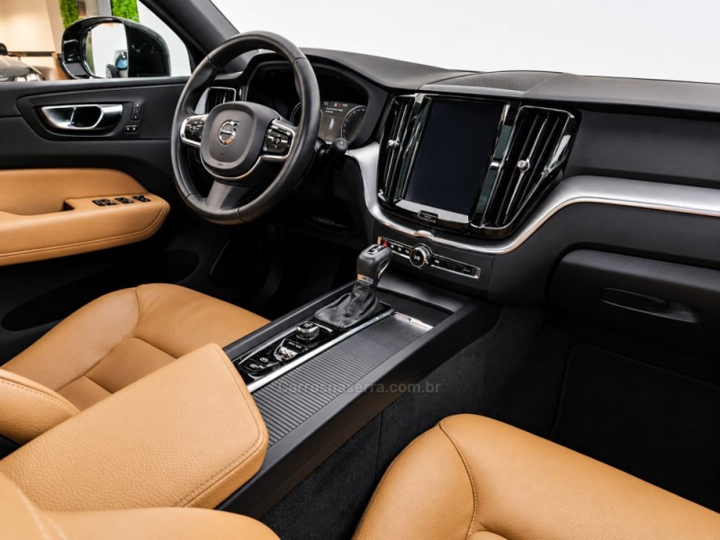 XC60 2.0 T5 MOMENTUM GASOLINA 4P AUTOMÁTICO - 2020 - CAXIAS DO SUL