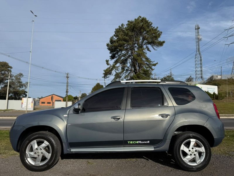 DUSTER 1.6 DYNAMIQUE 4X2 16V FLEX 4P MANUAL - 2015 - FARROUPILHA