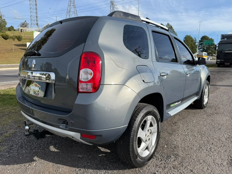 DUSTER 1.6 DYNAMIQUE 4X2 16V FLEX 4P MANUAL - 2015 - FARROUPILHA