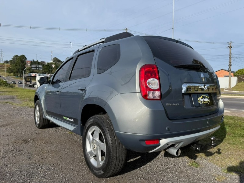 DUSTER 1.6 DYNAMIQUE 4X2 16V FLEX 4P MANUAL - 2015 - FARROUPILHA