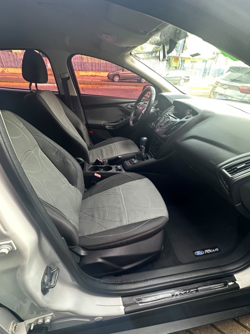 FOCUS 1.6 S 16V FLEX 4P MANUAL - 2014 - PAROBé