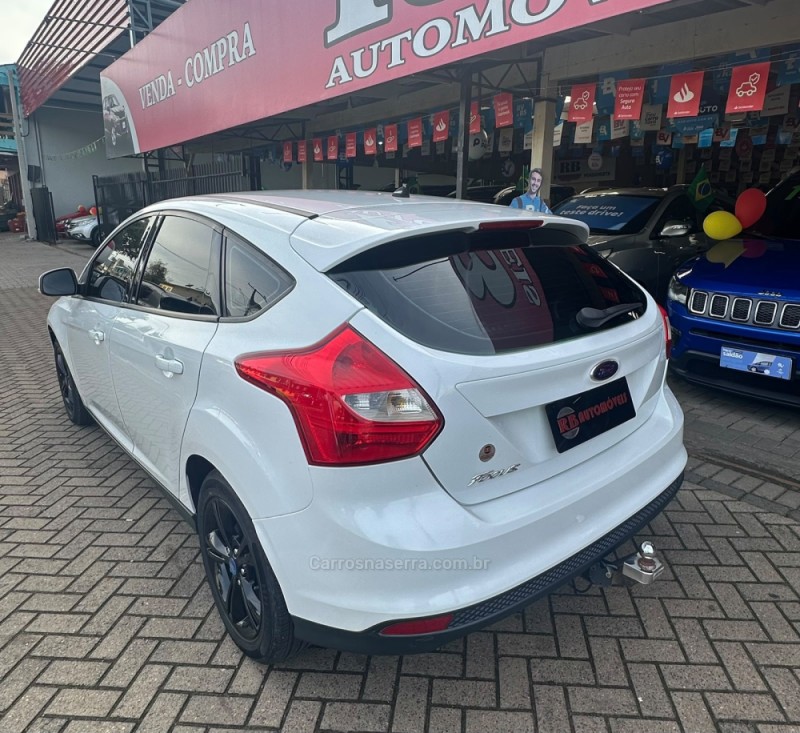 FOCUS 1.6 S 16V FLEX 4P MANUAL - 2014 - PAROBé