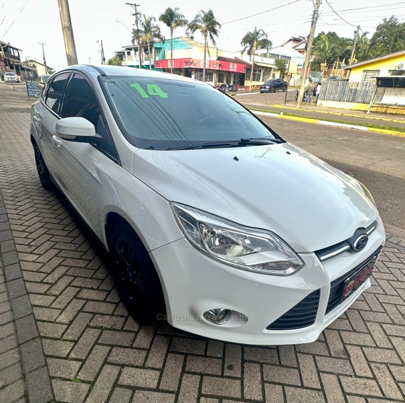 FOCUS 1.6 S 16V FLEX 4P MANUAL - 2014 - PAROBé