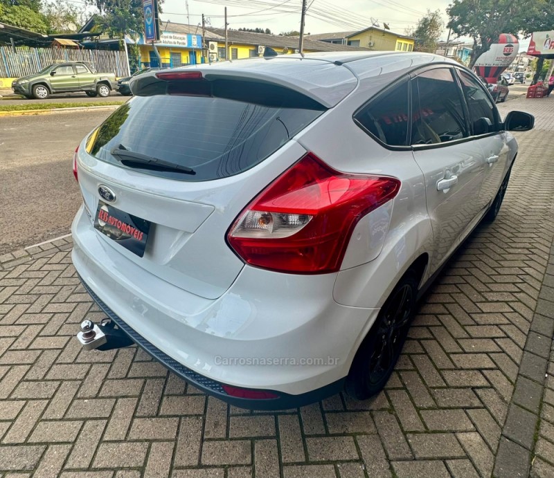 FOCUS 1.6 S 16V FLEX 4P MANUAL - 2014 - PAROBé