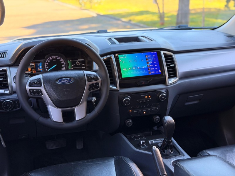 RANGER 3.2 XLT 4X4 CD 20V DIESEL 4P AUTOMÁTICO - 2017 - CANELA