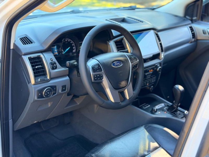 RANGER 3.2 XLT 4X4 CD 20V DIESEL 4P AUTOMÁTICO - 2017 - CANELA
