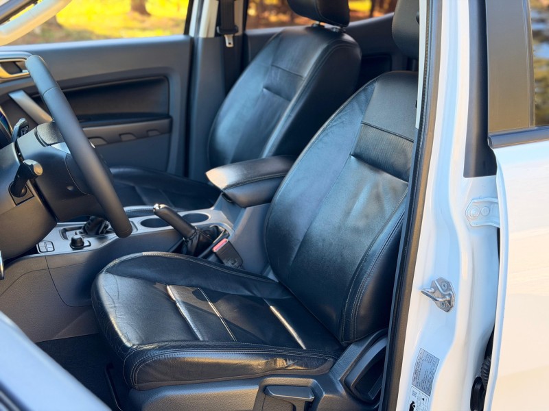 RANGER 3.2 XLT 4X4 CD 20V DIESEL 4P AUTOMÁTICO - 2017 - CANELA