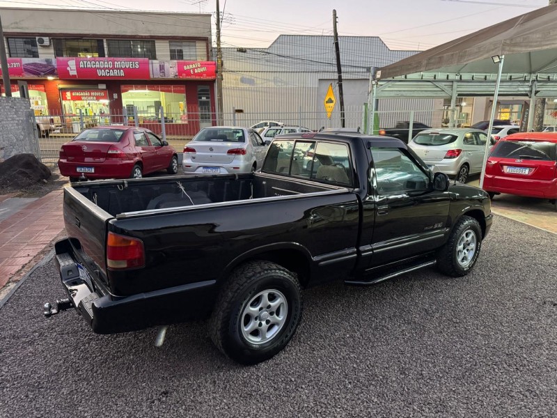 S10 2.2 EFI DLX 4X2 CS 8V GASOLINA 2P MANUAL - 1996 - VACARIA