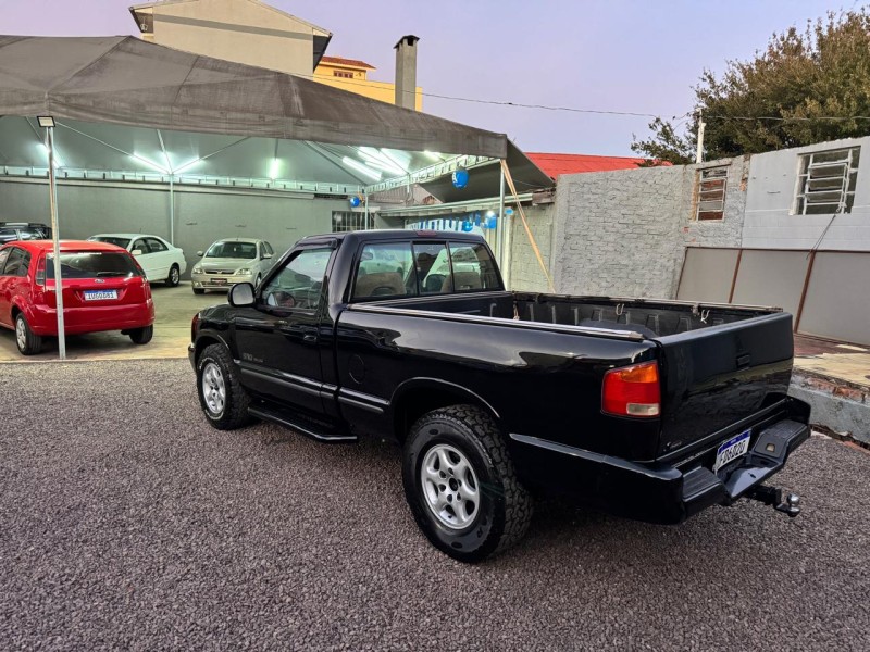 S10 2.2 EFI DLX 4X2 CS 8V GASOLINA 2P MANUAL - 1996 - VACARIA