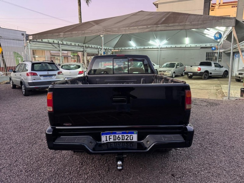 S10 2.2 EFI DLX 4X2 CS 8V GASOLINA 2P MANUAL - 1996 - VACARIA