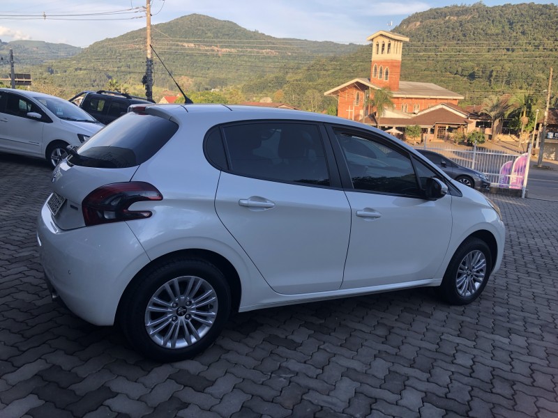 208 1.2 ALLURE 12V FLEX 4P MANUAL - 2018 - VALE REAL