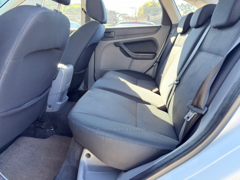 FOCUS 2.0 HC 16V FLEX 4P MANUAL - 2012 - CANELA