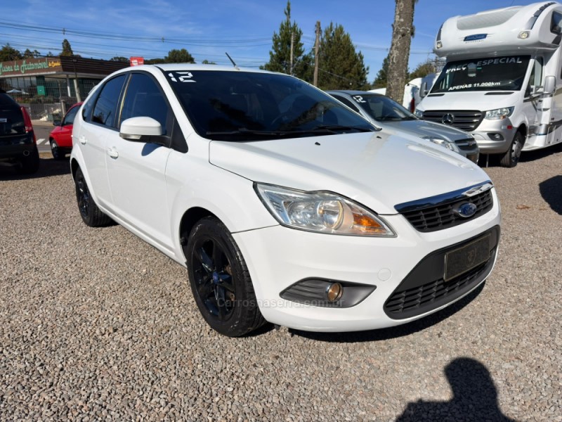 FOCUS 2.0 HC 16V FLEX 4P MANUAL - 2012 - CANELA