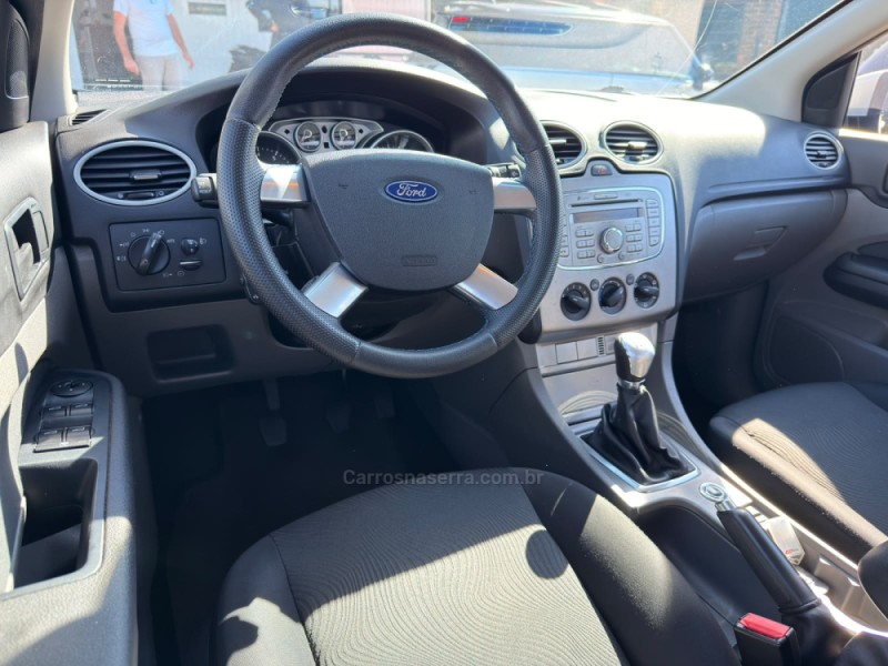 FOCUS 2.0 HC 16V FLEX 4P MANUAL - 2012 - CANELA